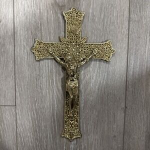 Vintage Religious INRI Crucifix Hanging Cross Gold Tone Filigree Metal 9" Tall‎